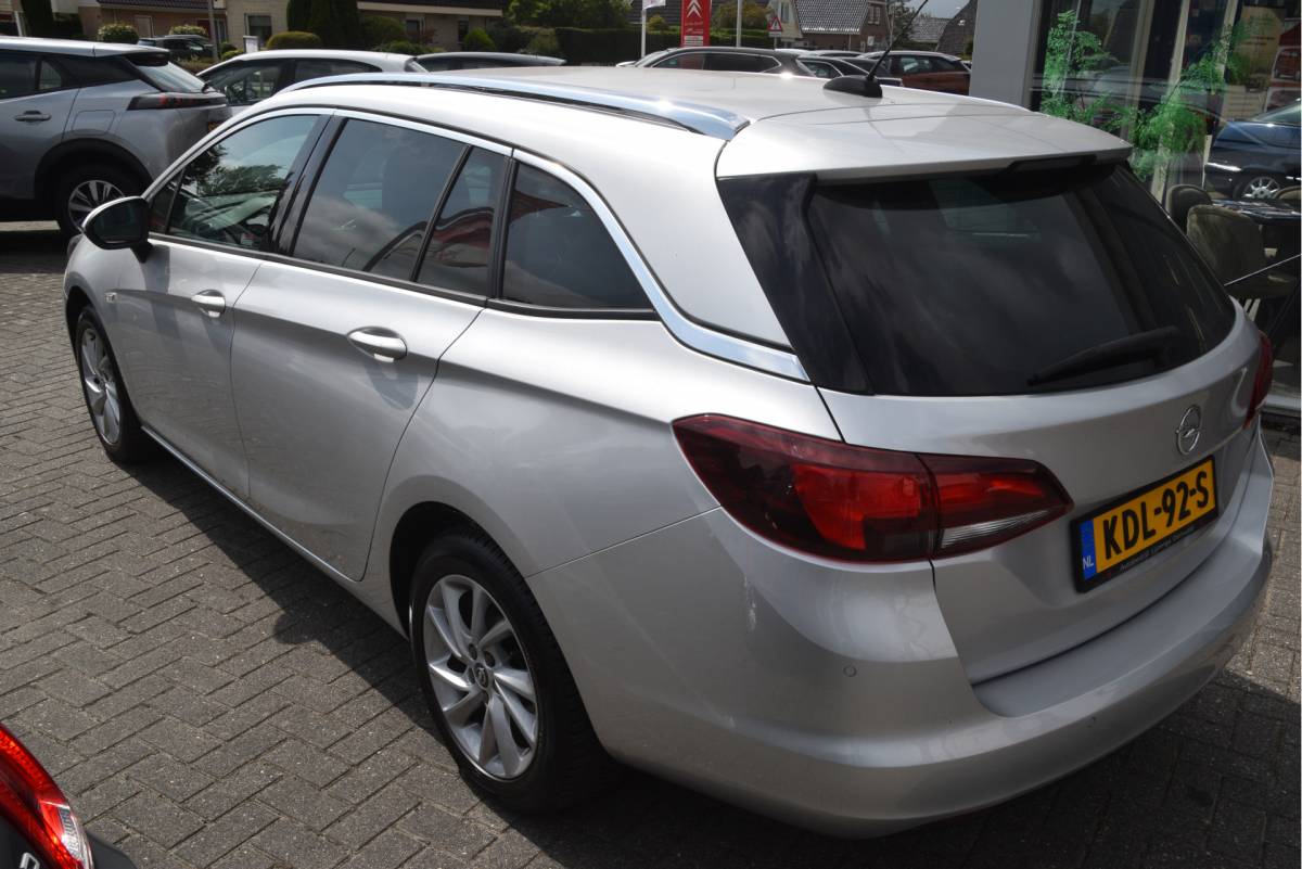 Opel Astra Opel Astra Sports Tourer 1.2 Launch Elegance Carplay | Camera/PDC | Stoelverwarming | LMV | LED | DAB