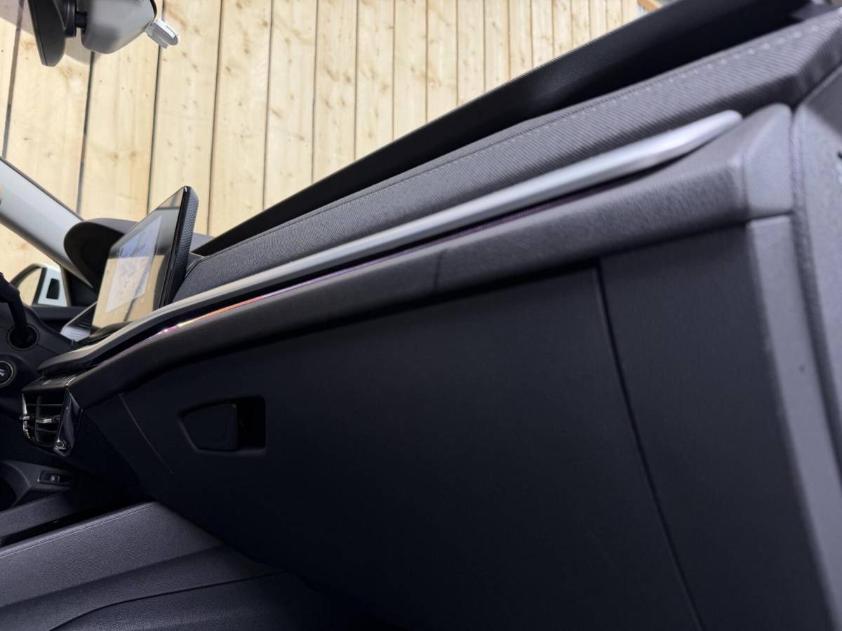 Škoda Octavia Skoda Octavia Combi 1.0 e-TSI Business Edition Plus Automaat | Achteruitrijcamera | Apple CarPlay/Android Auto | Adaptieve cruise control | Climate control | LED verlichting | Signaalkleur | Parkeersensoren voor en achter