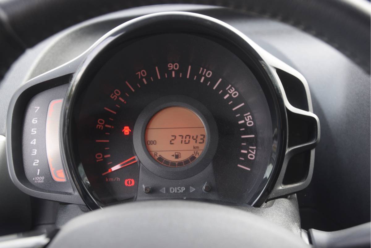 Citroën C1 Citroën C1 1.2 PureTech Airscape Shine Camera | Bluetooth | Groot scherm | Stoelverwarming | Cruise | Opendak