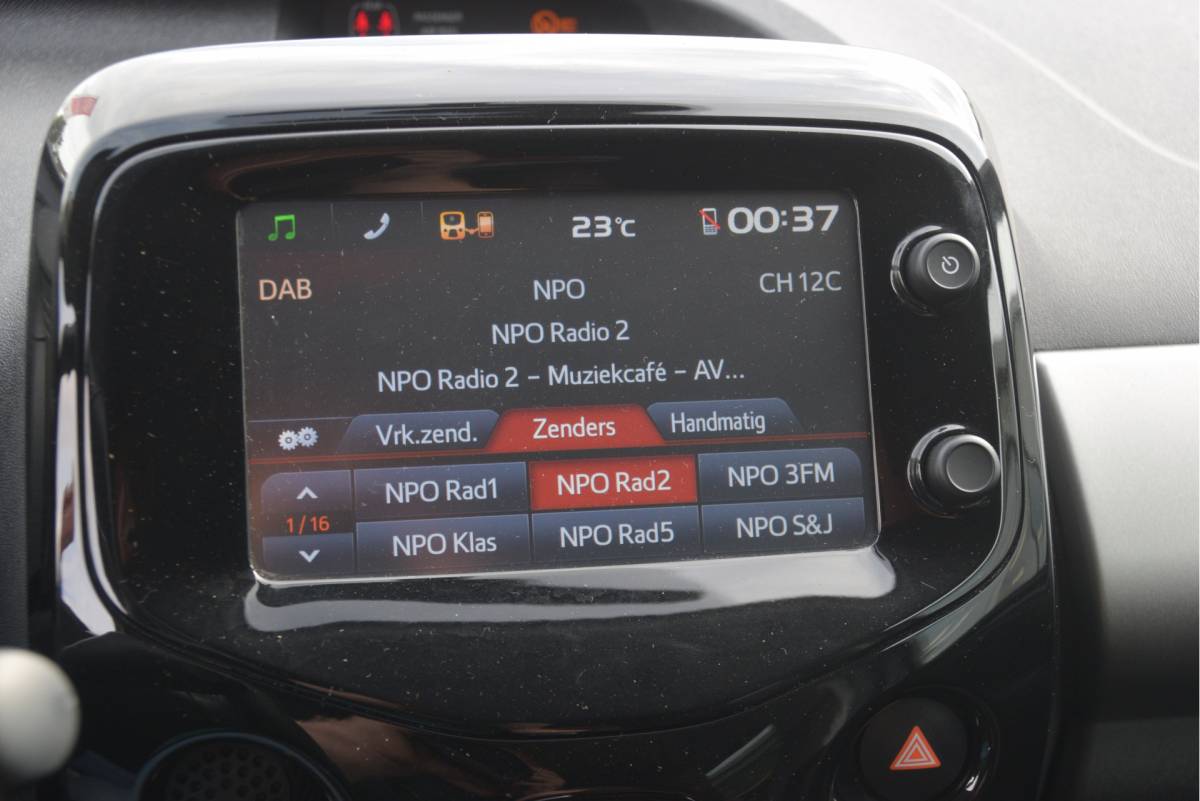 Citroën C1 Citroën C1 1.2 PureTech Airscape Shine Camera | Bluetooth | Groot scherm | Stoelverwarming | Cruise | Opendak