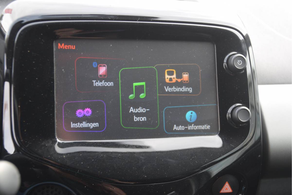 Citroën C1 Citroën C1 1.2 PureTech Airscape Shine Camera | Bluetooth | Groot scherm | Stoelverwarming | Cruise | Opendak