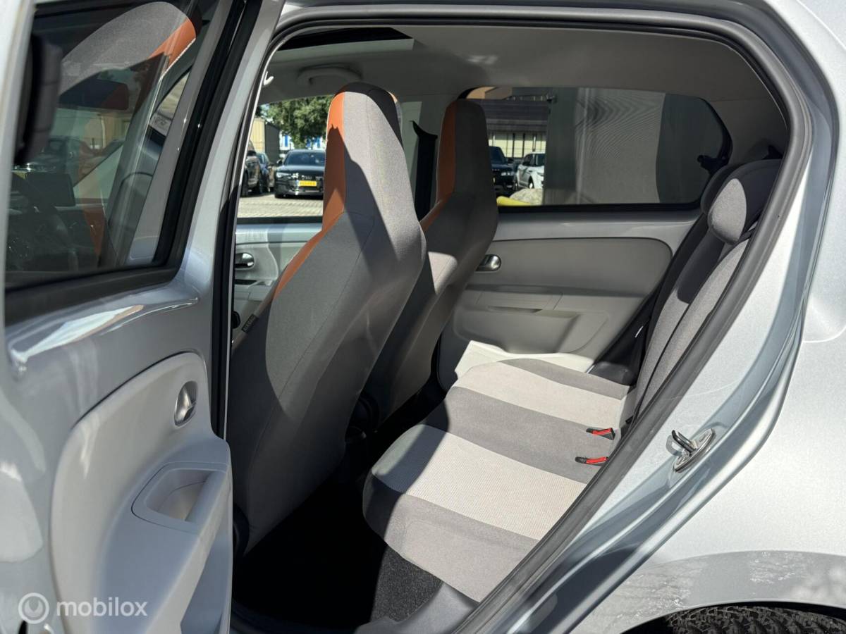 Volkswagen up! Volkswagen Up! 1.0 high up! PANORAMADAK |CRUISE | PDC