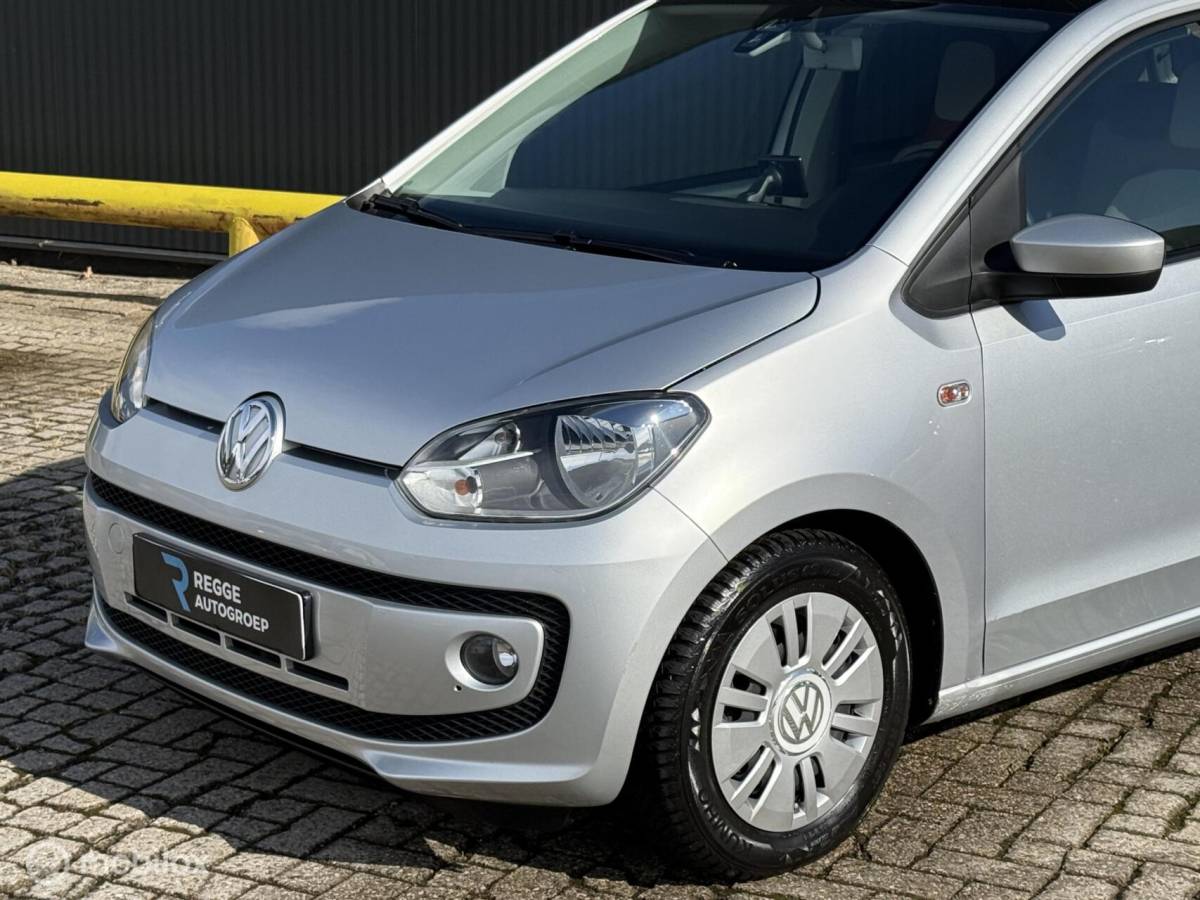 Volkswagen up! Volkswagen Up! 1.0 high up! PANORAMADAK |CRUISE | PDC
