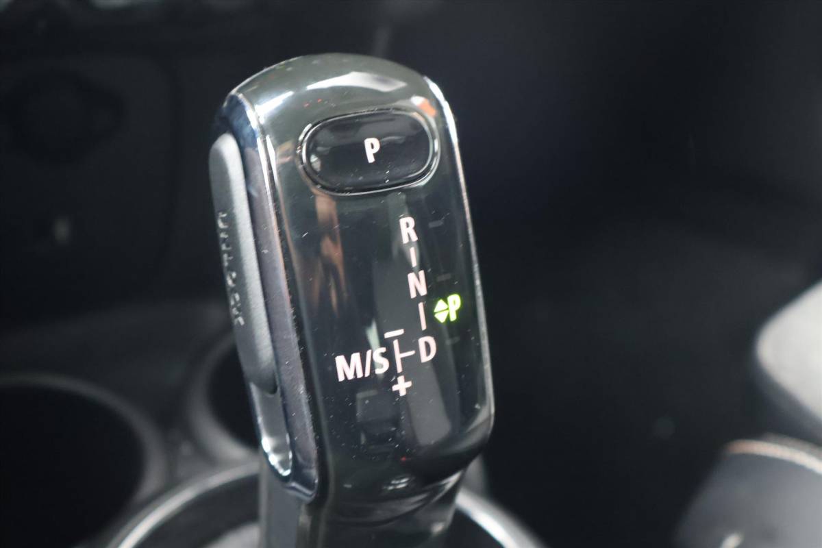 MINI 5-Deurs Mini Mini 5-Deurs (f55) 1.5 Cooper 136pk | Navi | LED | DAB | Carplay | Union Jack |  Virtual |