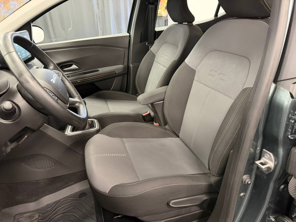 Dacia Sandero Stepway Dacia Sandero Stepway 1.0 TCe 110 Extreme*Camera*110PK*Navi*Cruis-Control*PDC*Xenon*