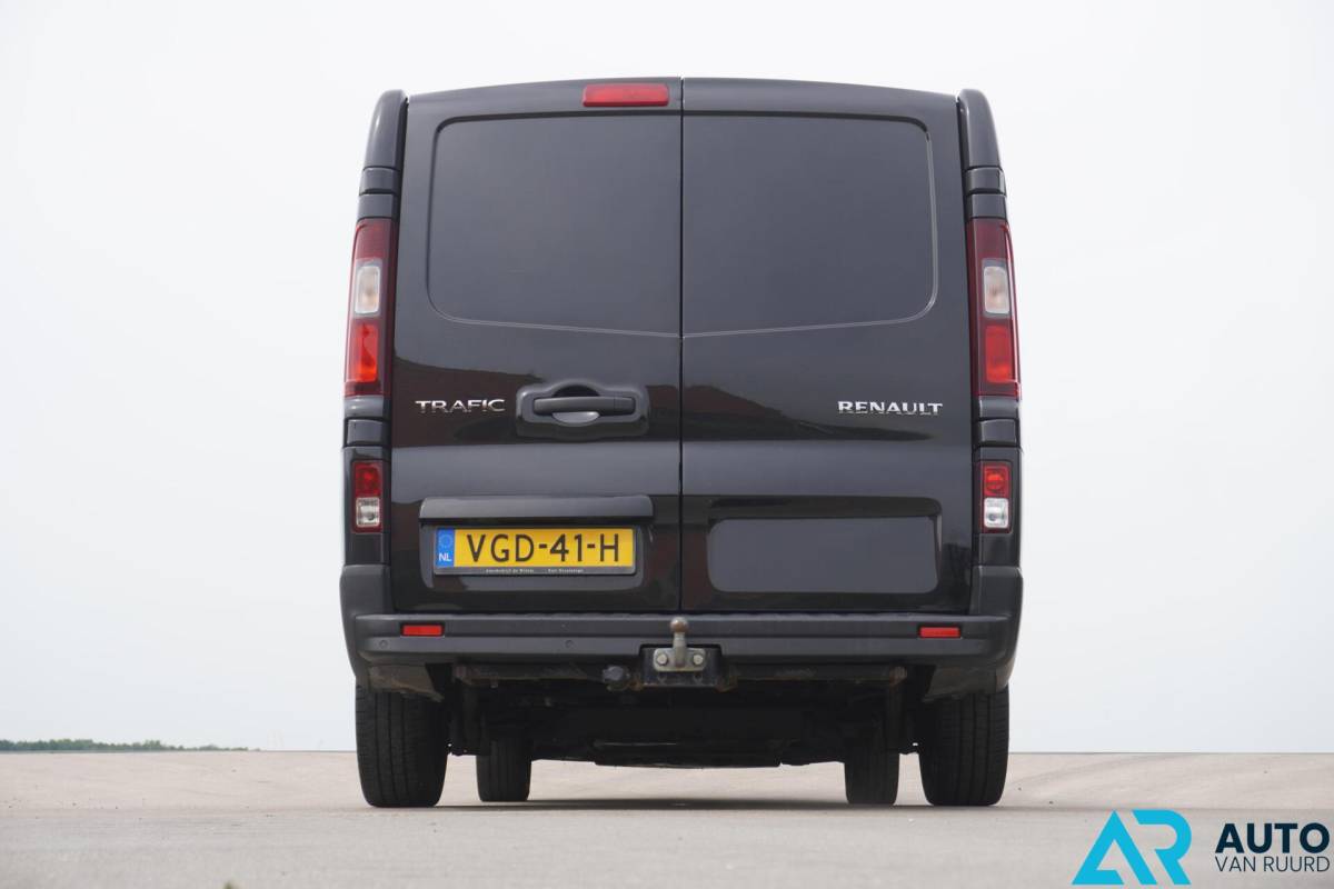 Renault Trafic Renault Trafic 2.0 dCi 145PK * Automaat * Trekhaak * LED