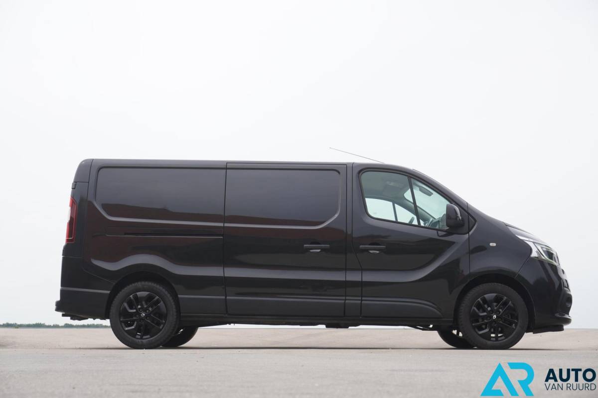 Renault Trafic Renault Trafic 2.0 dCi 145PK * Automaat * Trekhaak * LED