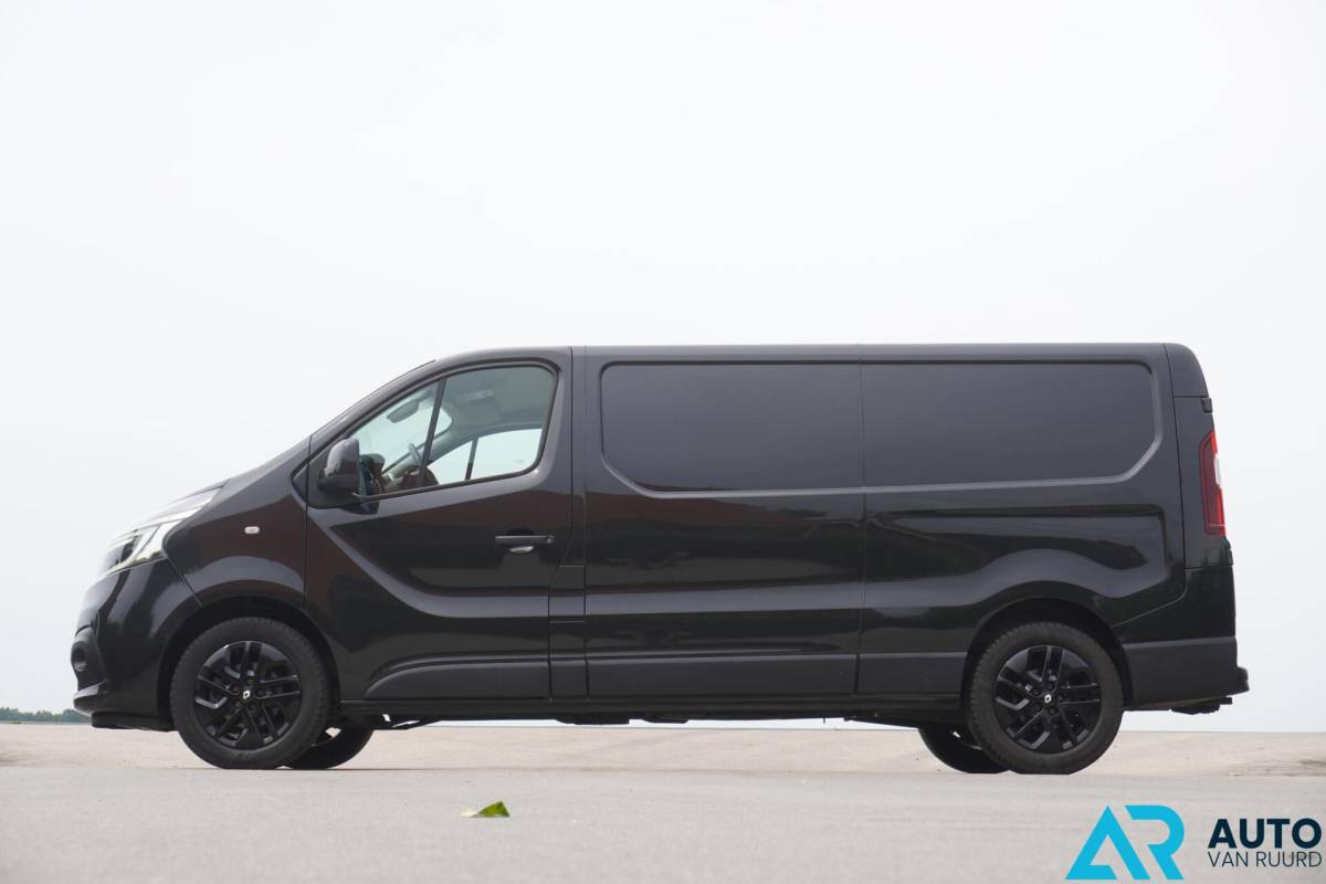 Renault Trafic Renault Trafic 2.0 dCi 145PK * Automaat * Trekhaak * LED