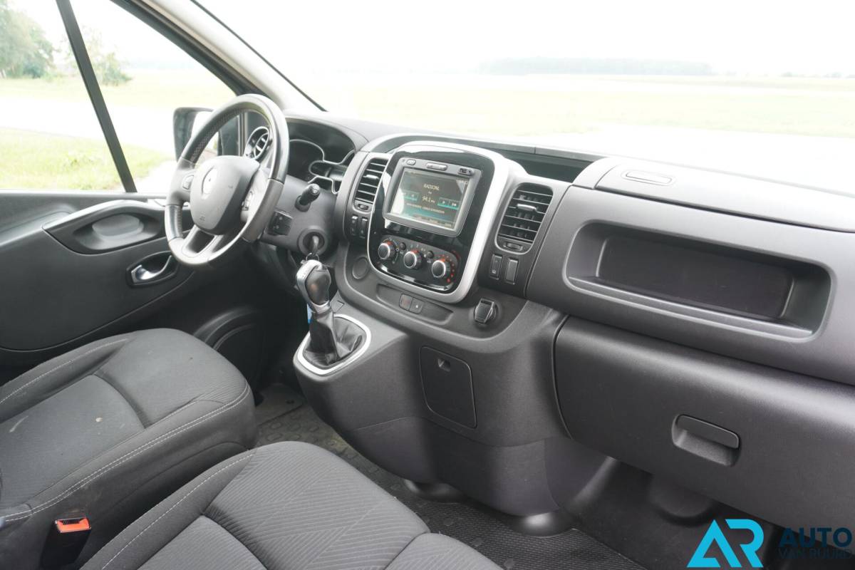 Renault Trafic Renault Trafic 2.0 dCi 145PK * Automaat * Trekhaak * LED