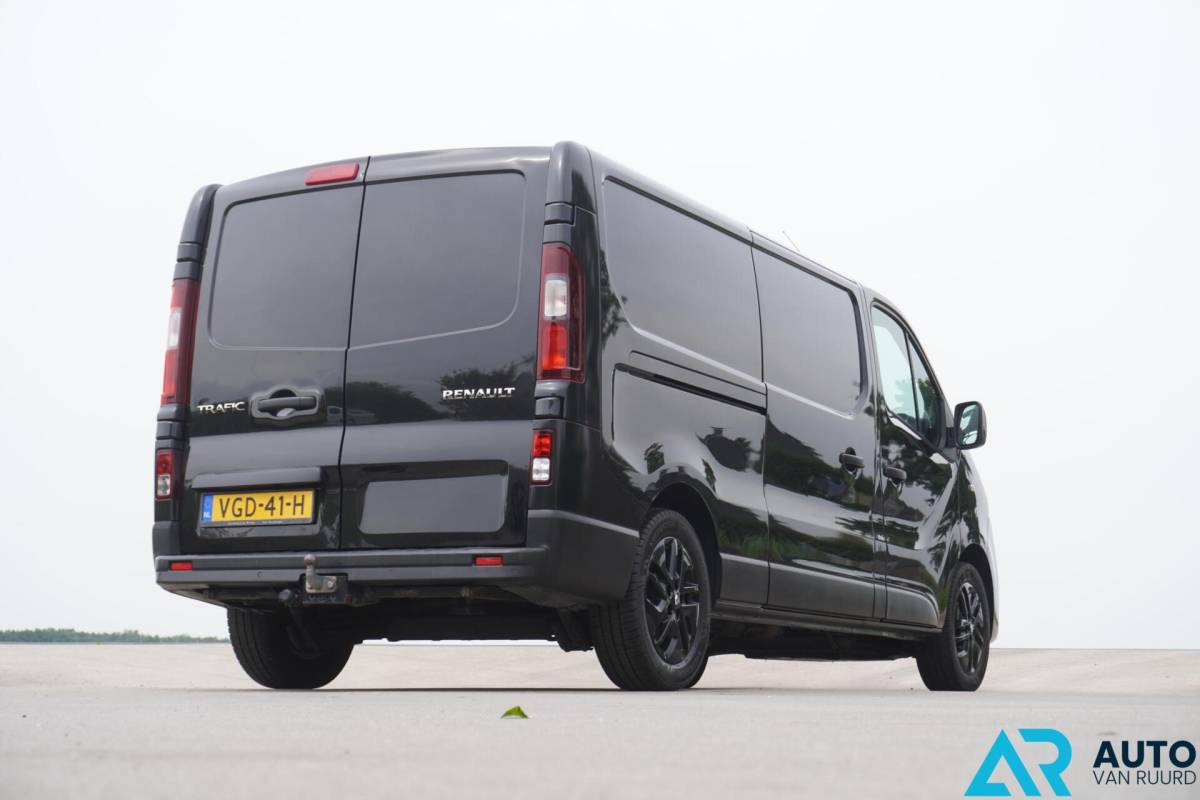Renault Trafic Renault Trafic 2.0 dCi 145PK * Automaat * Trekhaak * LED