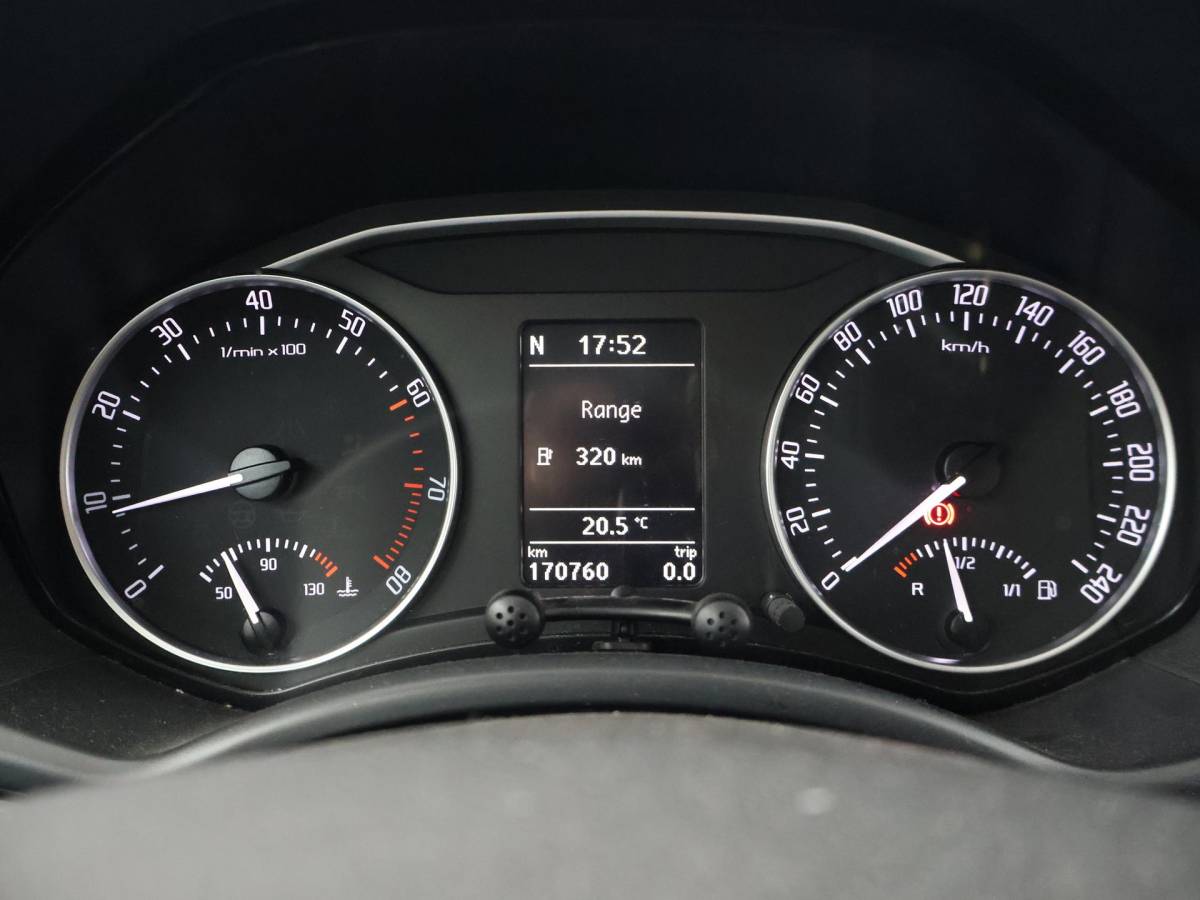 Škoda Octavia Skoda Octavia Combi 1.2 TSI AMBITION + TREKHAAK | NAVIGATIE | CLIMATE | CRUISE CONTROL