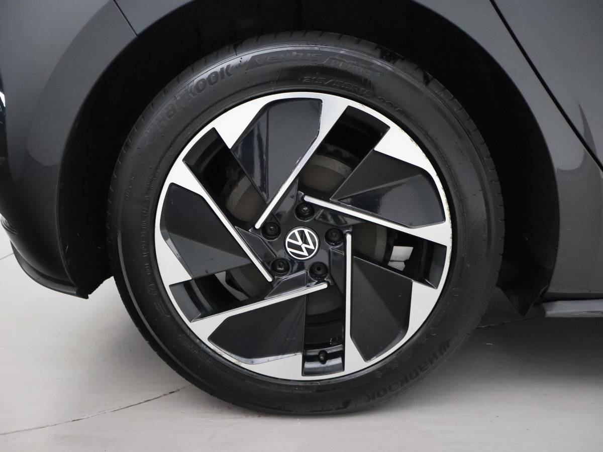 Volkswagen ID.3 Volkswagen ID.3 PRO 58 KWH + SFEERVERLICHTING | ADAPTIVE CRUISE | 18 INCH | CAMERA | STOEL/STUURVERW. | CARPLAY