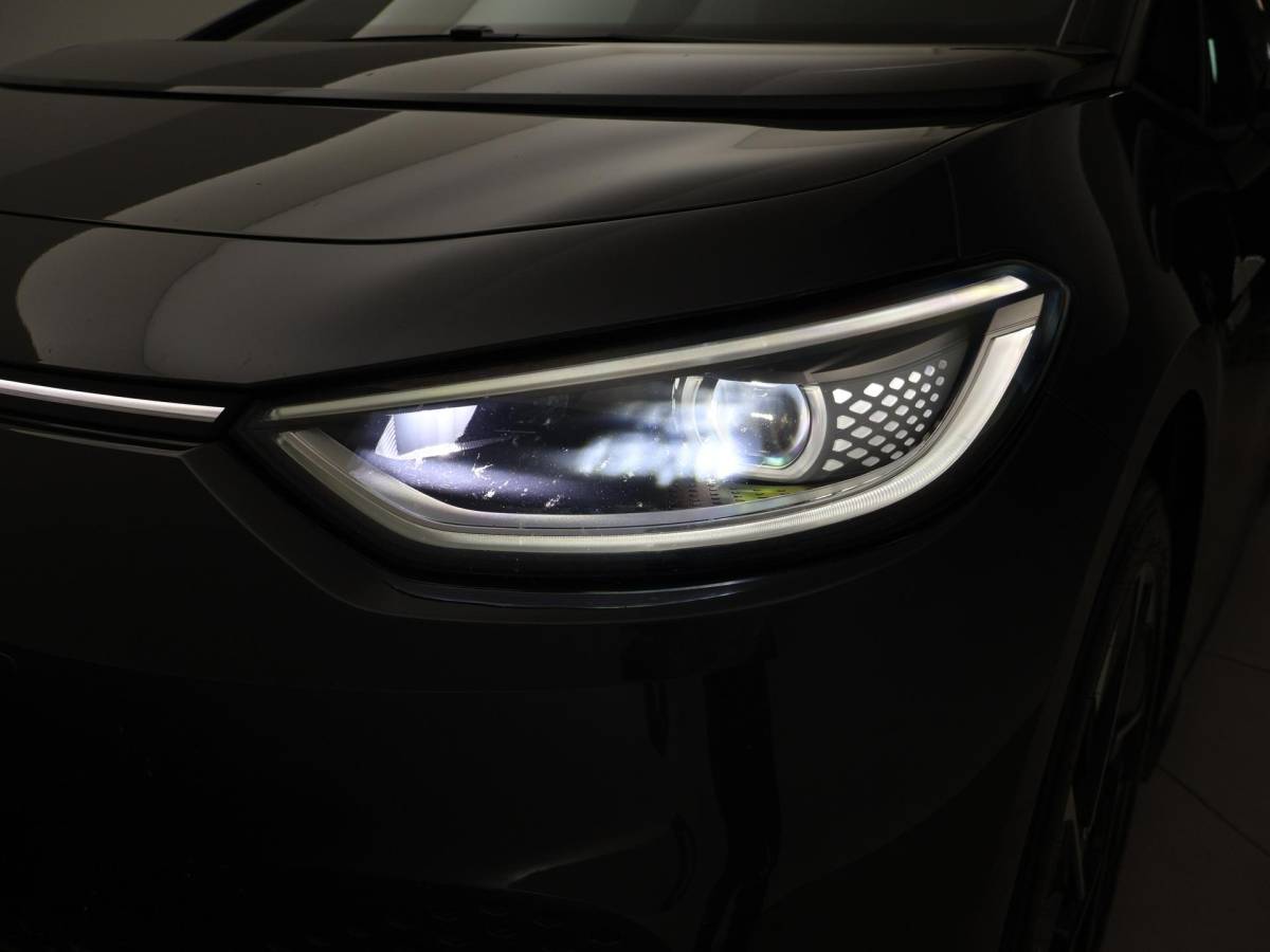 Volkswagen ID.3 Volkswagen ID.3 PRO 58 KWH + SFEERVERLICHTING | ADAPTIVE CRUISE | 18 INCH | CAMERA | STOEL/STUURVERW. | CARPLAY