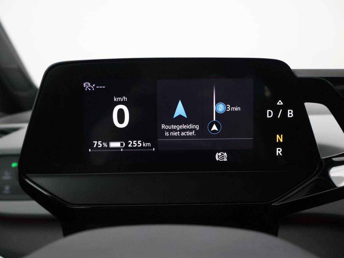 Volkswagen ID.3 Volkswagen ID.3 PRO 58 KWH + SFEERVERLICHTING | ADAPTIVE CRUISE | 18 INCH | CAMERA | STOEL/STUURVERW. | CARPLAY