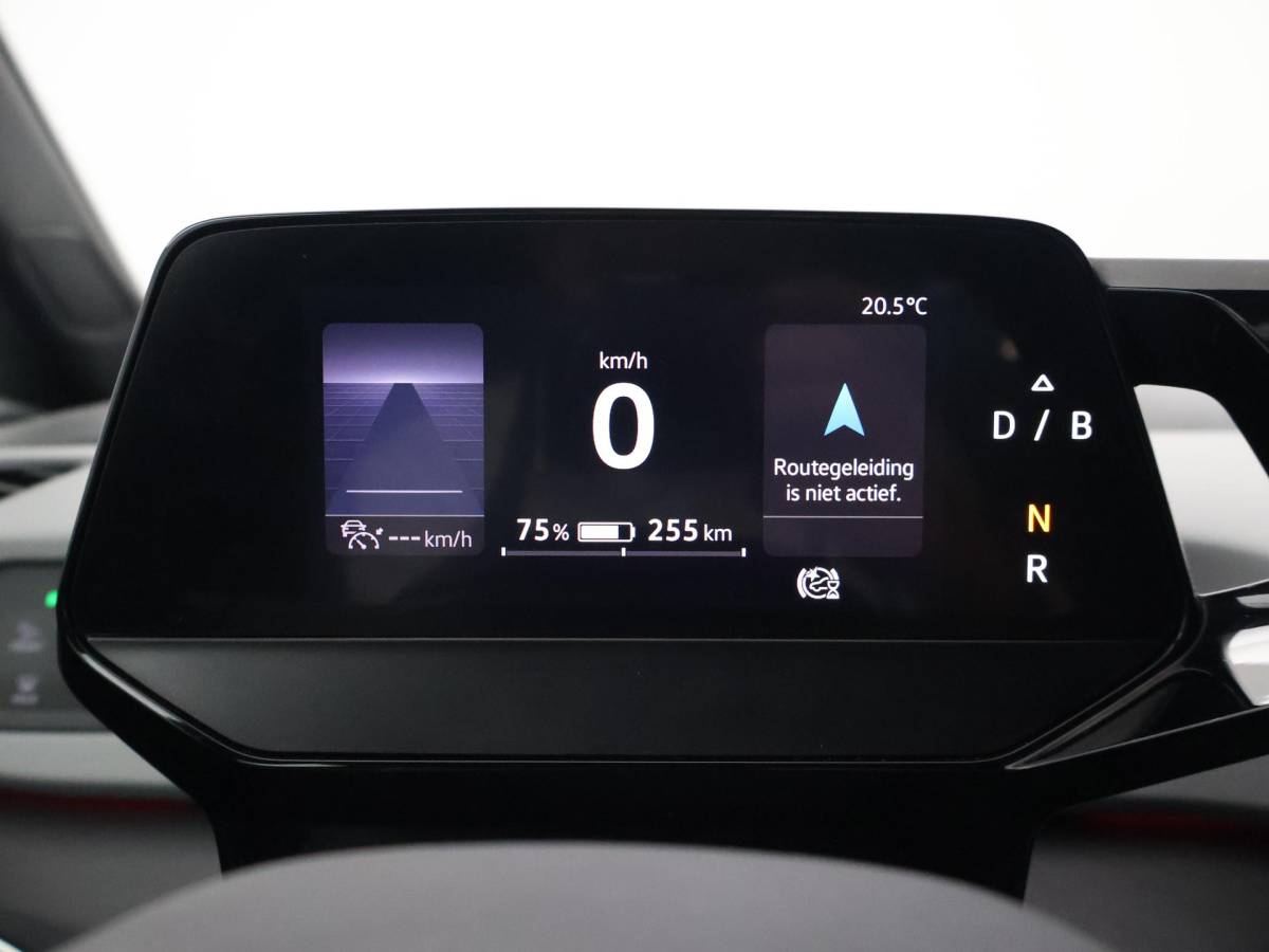 Volkswagen ID.3 Volkswagen ID.3 PRO 58 KWH + SFEERVERLICHTING | ADAPTIVE CRUISE | 18 INCH | CAMERA | STOEL/STUURVERW. | CARPLAY