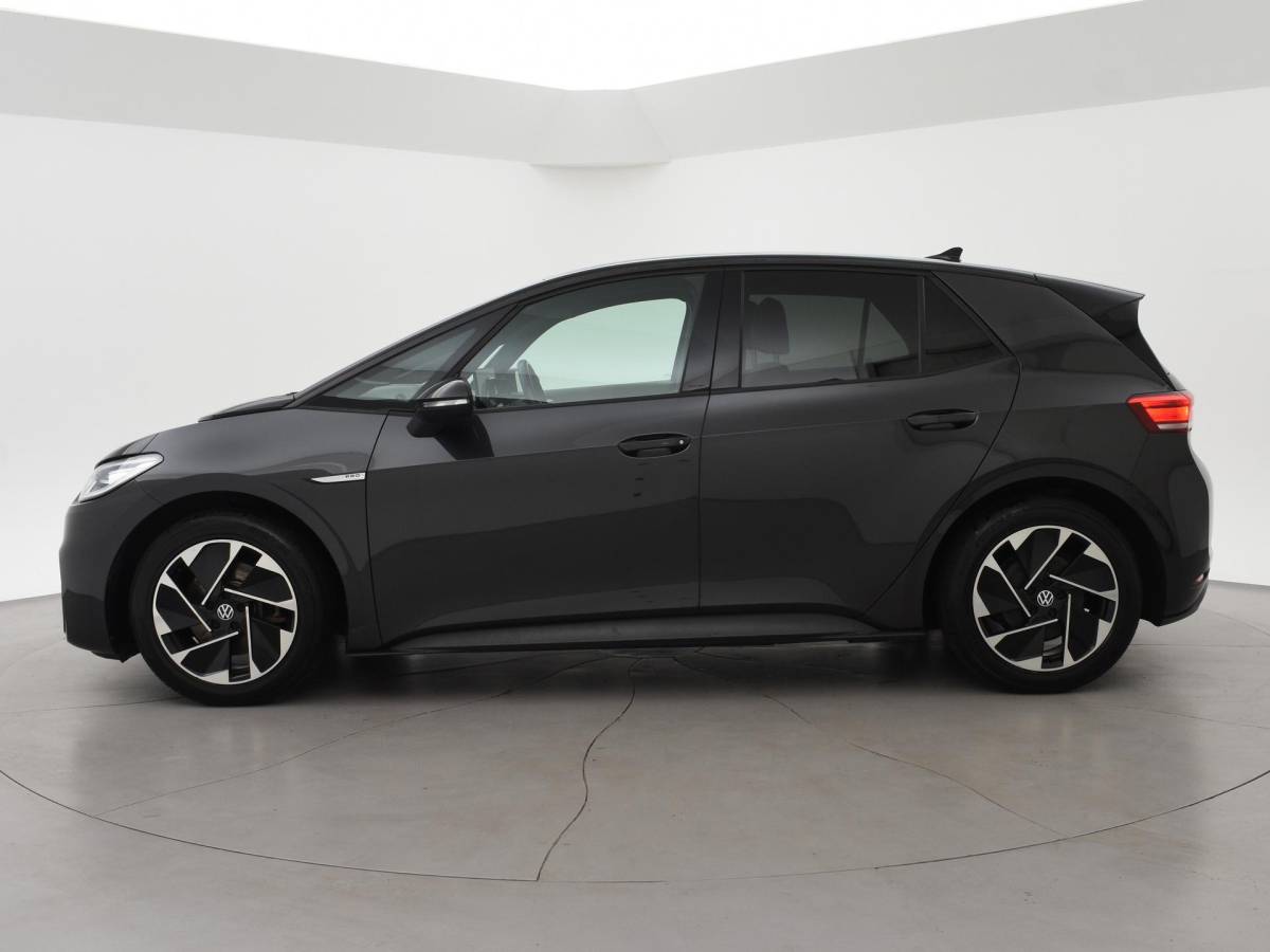 Volkswagen ID.3 Volkswagen ID.3 PRO 58 KWH + SFEERVERLICHTING | ADAPTIVE CRUISE | 18 INCH | CAMERA | STOEL/STUURVERW. | CARPLAY