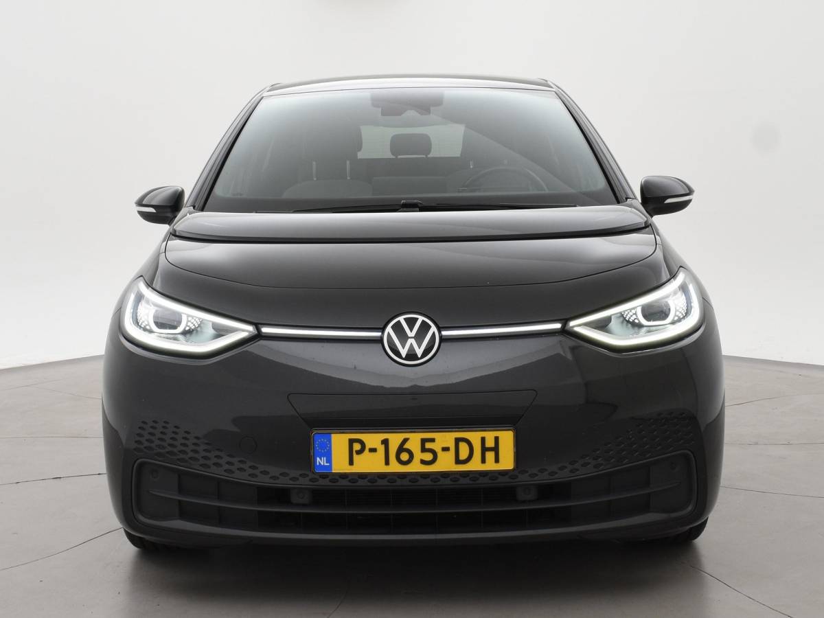 Volkswagen ID.3 Volkswagen ID.3 PRO 58 KWH + SFEERVERLICHTING | ADAPTIVE CRUISE | 18 INCH | CAMERA | STOEL/STUURVERW. | CARPLAY