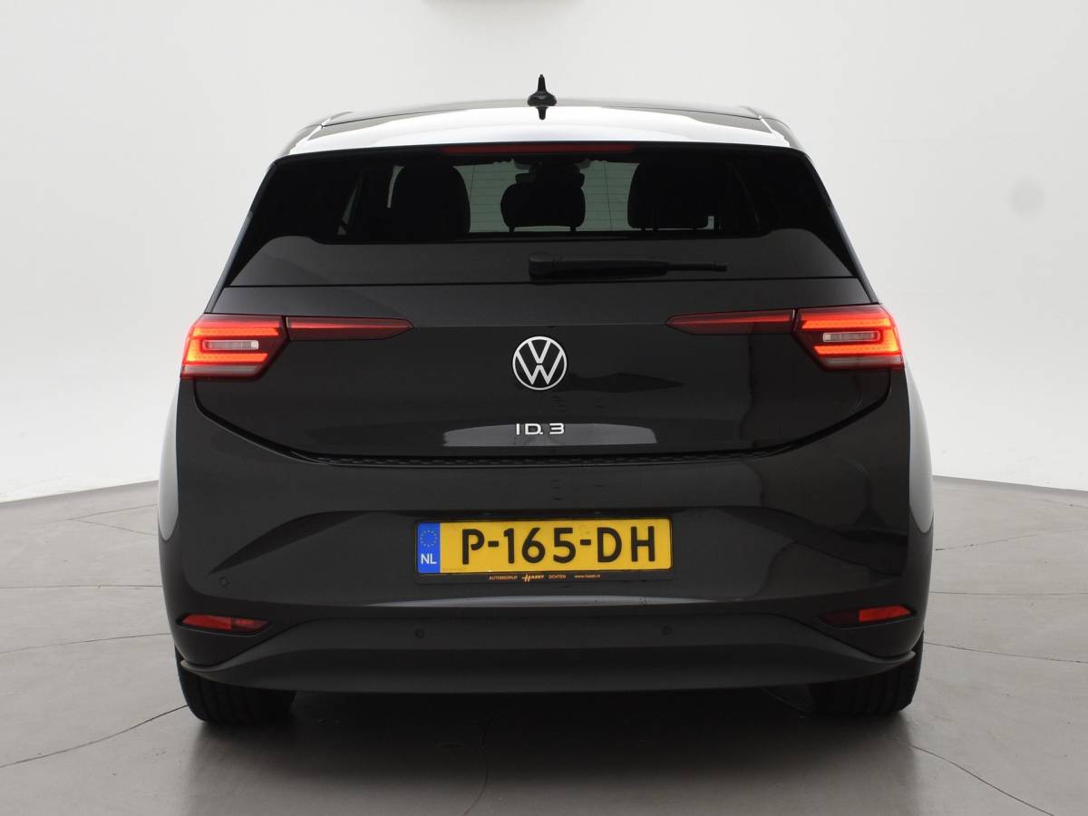 Volkswagen ID.3 Volkswagen ID.3 PRO 58 KWH + SFEERVERLICHTING | ADAPTIVE CRUISE | 18 INCH | CAMERA | STOEL/STUURVERW. | CARPLAY
