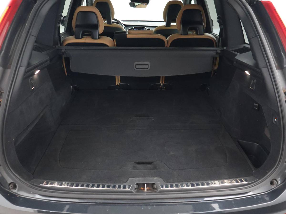 Volvo XC90 Volvo XC90 2.0 D5 224 PK AWD AUT. INSCRIPTION *81.553 KM!* + WEGKL. TREKHAAK | PANORAMA | STOELVENTILATIE | HEAD-UP