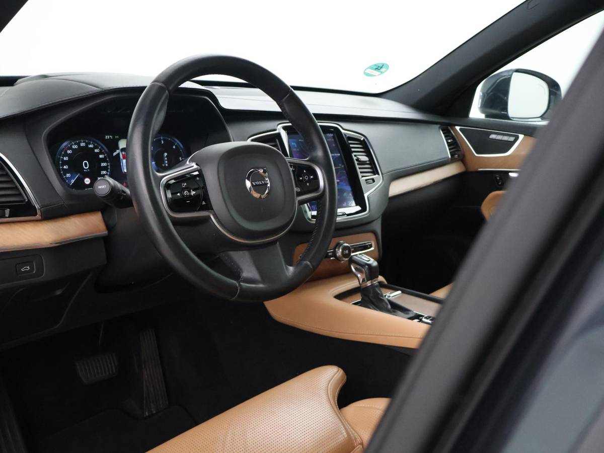 Volvo XC90 Volvo XC90 2.0 D5 224 PK AWD AUT. INSCRIPTION *81.553 KM!* + WEGKL. TREKHAAK | PANORAMA | STOELVENTILATIE | HEAD-UP