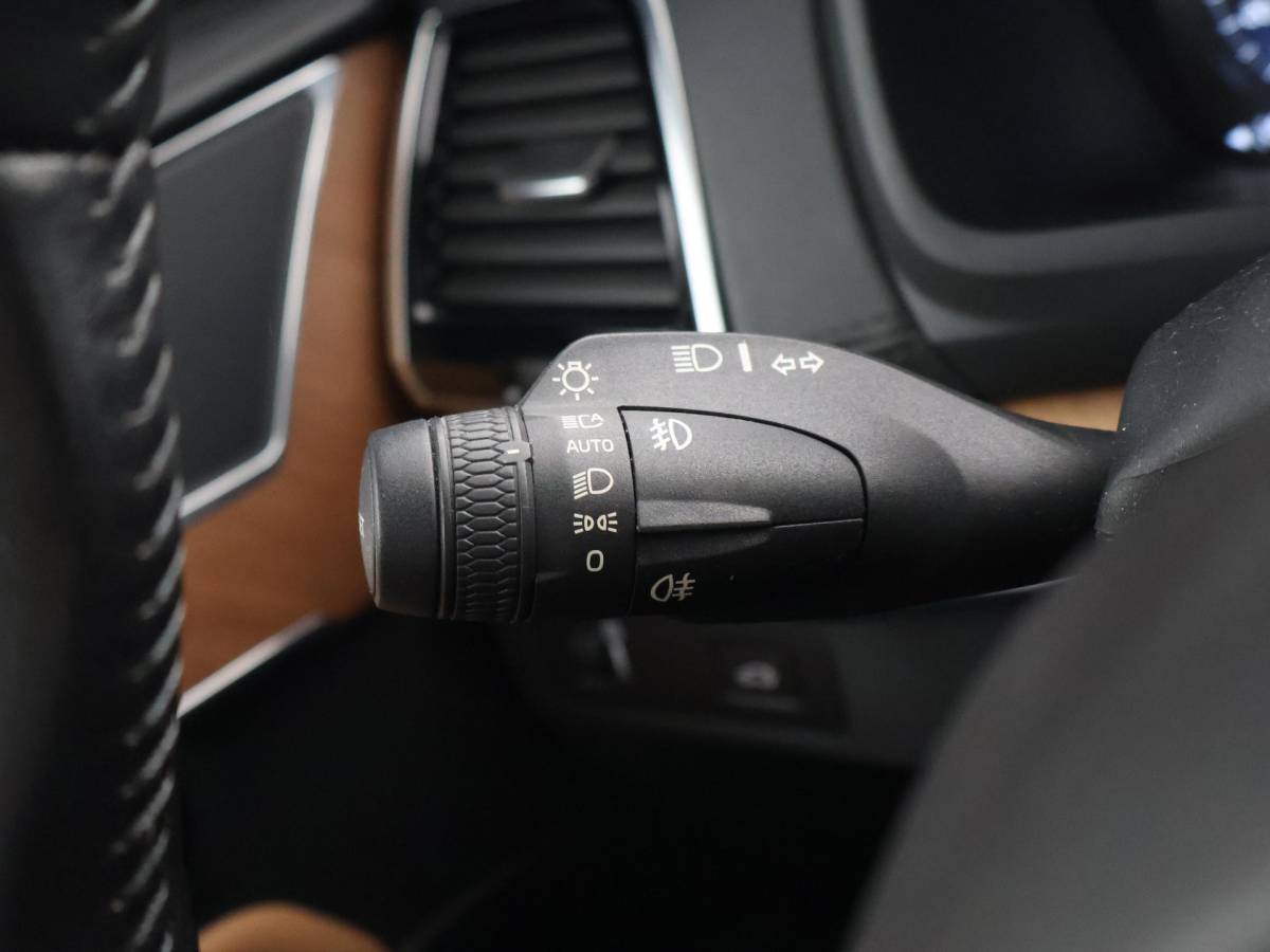 Volvo XC90 Volvo XC90 2.0 D5 224 PK AWD AUT. INSCRIPTION *81.553 KM!* + WEGKL. TREKHAAK | PANORAMA | STOELVENTILATIE | HEAD-UP