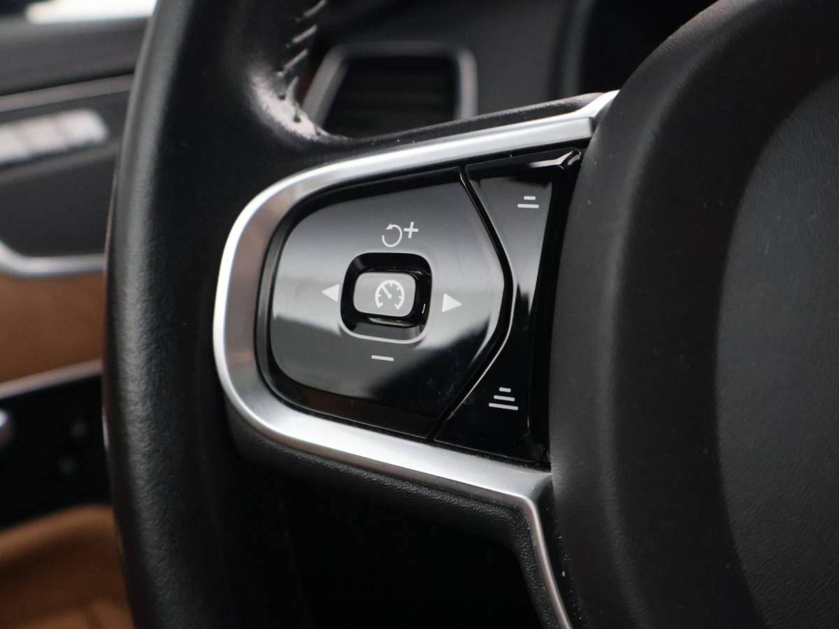 Volvo XC90 Volvo XC90 2.0 D5 224 PK AWD AUT. INSCRIPTION *81.553 KM!* + WEGKL. TREKHAAK | PANORAMA | STOELVENTILATIE | HEAD-UP