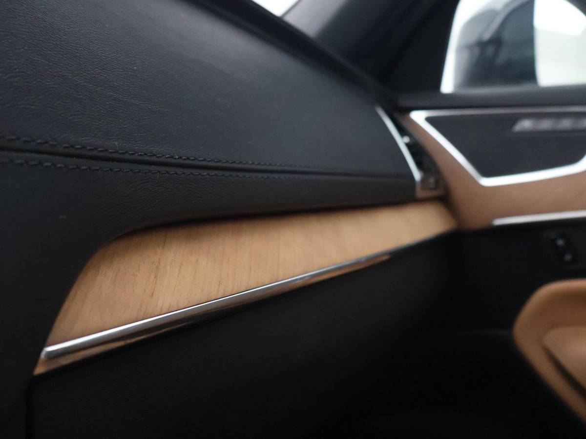 Volvo XC90 Volvo XC90 2.0 D5 224 PK AWD AUT. INSCRIPTION *81.553 KM!* + WEGKL. TREKHAAK | PANORAMA | STOELVENTILATIE | HEAD-UP