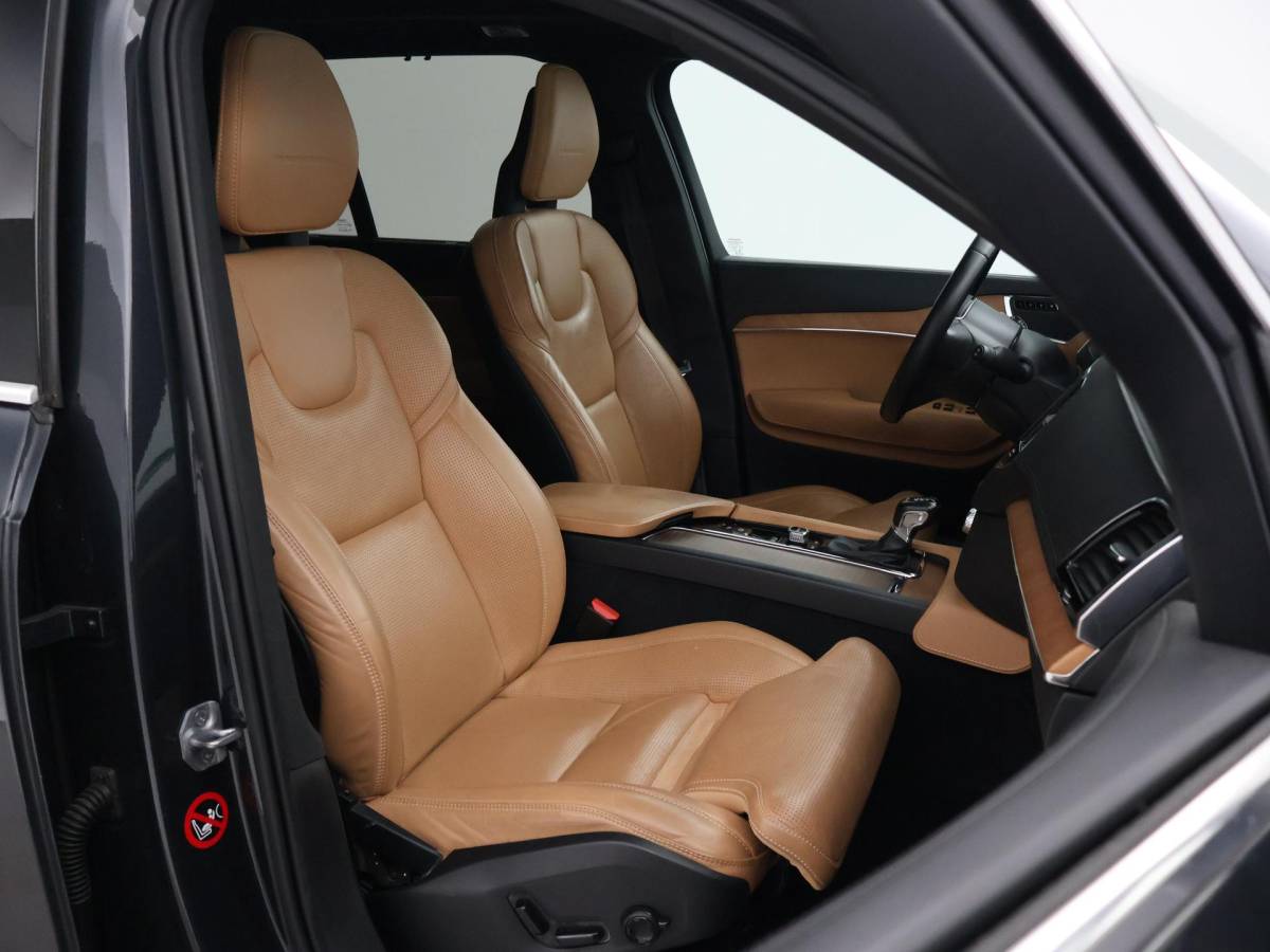 Volvo XC90 Volvo XC90 2.0 D5 224 PK AWD AUT. INSCRIPTION *81.553 KM!* + WEGKL. TREKHAAK | PANORAMA | STOELVENTILATIE | HEAD-UP