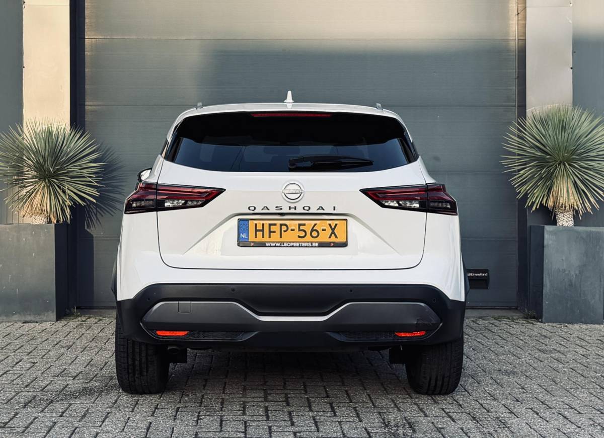Nissan QASHQAI Nissan Qashqai 1.3 MHEV /Pano/Navi/Camera/AppleCarPlay