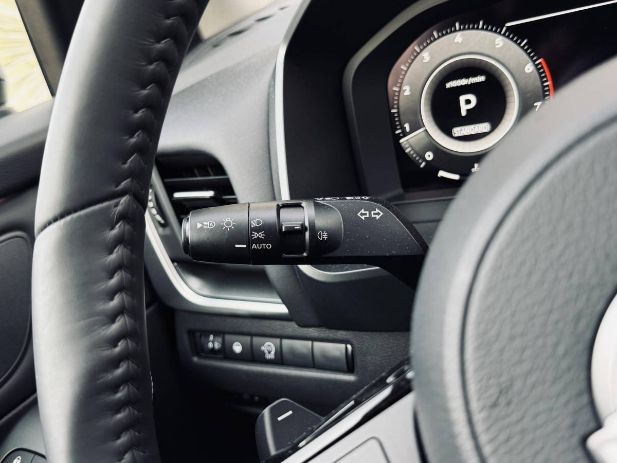 Nissan QASHQAI Nissan Qashqai 1.3 MHEV /Pano/Navi/Camera/AppleCarPlay