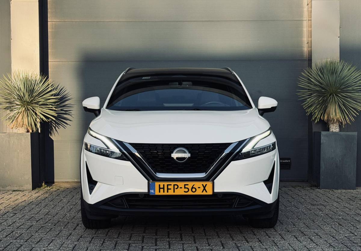 Nissan QASHQAI Nissan Qashqai 1.3 MHEV /Pano/Navi/Camera/AppleCarPlay