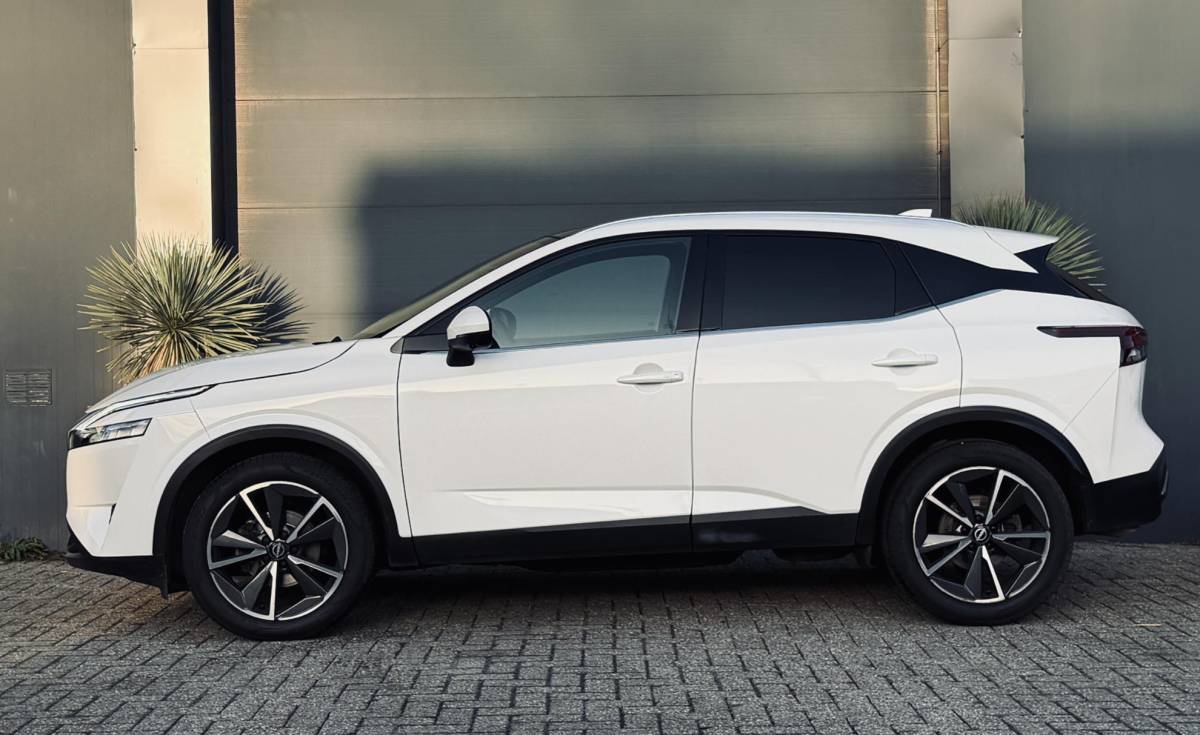 Nissan QASHQAI Nissan Qashqai 1.3 MHEV /Pano/Navi/Camera/AppleCarPlay