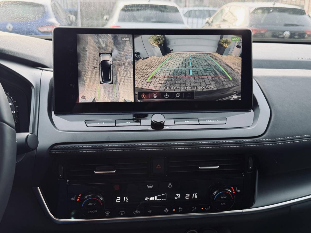 Nissan QASHQAI Nissan Qashqai 1.3 MHEV /Pano/Navi/Camera/AppleCarPlay