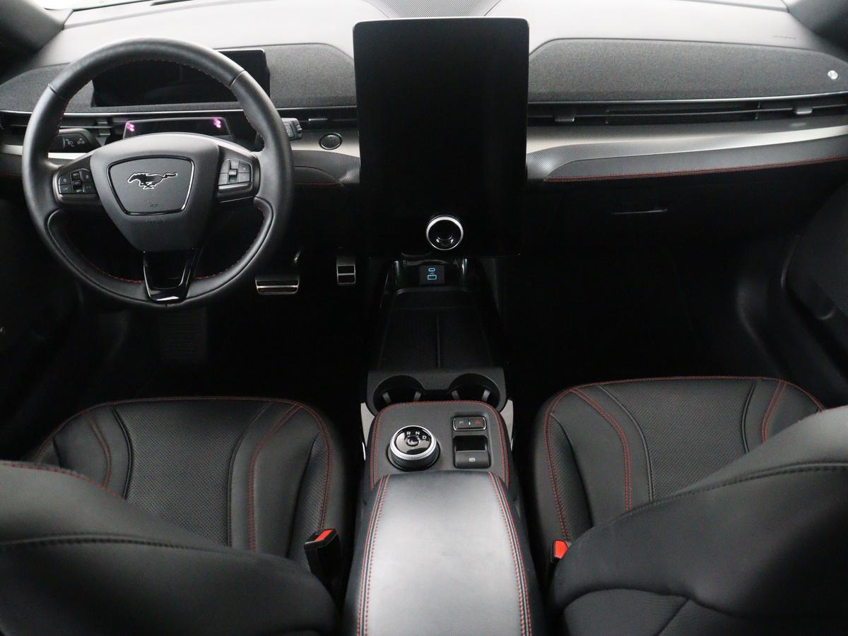 Ford Mustang Mach-E Ford Mustang Mach-E Extended First Edition AWD 98 kWh | SOH 92,4% | Leder | Panoramadak | Memory | Dodehoek detectie | Adaptive cruise | Stuur/stoelverwarming | 360 camera | Park assist | Elektrische achterklep