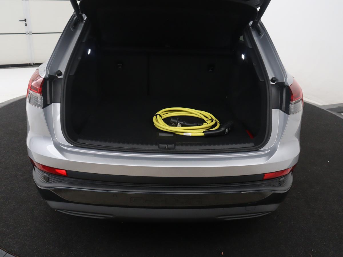 Audi Q4 e-tron Audi Q4 e-tron 40 Advanced edition 77 kWh | SOH 90,8% | Adaptive cruise | Stoelverwarming | Camera | Park assist | Climate control | Virtueel dashboard | Navigatie | Carplay | Elektrische achterklep
