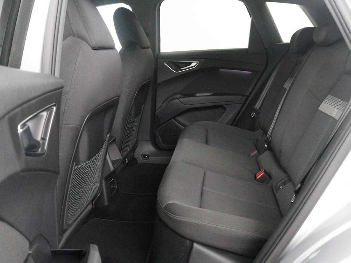 Audi Q4 e-tron Audi Q4 e-tron 40 Advanced edition 77 kWh | SOH 90,8% | Adaptive cruise | Stoelverwarming | Camera | Park assist | Climate control | Virtueel dashboard | Navigatie | Carplay | Elektrische achterklep