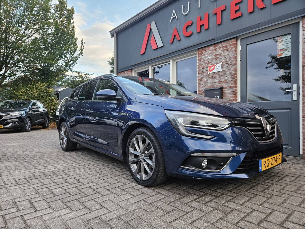 Renault Mégane Estate Renault Mégane Estate 1.2 TCe Série Signature Exclusiv Leer! Camera! LED! Mooie/Nette Auto! Navigatie! NAP!