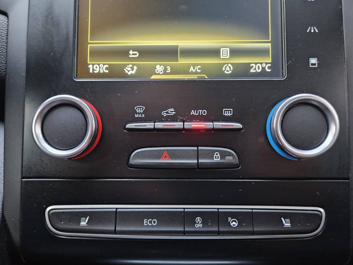 Renault Mégane Estate Renault Mégane Estate 1.2 TCe Série Signature Exclusiv Leer! Camera! LED! Mooie/Nette Auto! Navigatie! NAP!