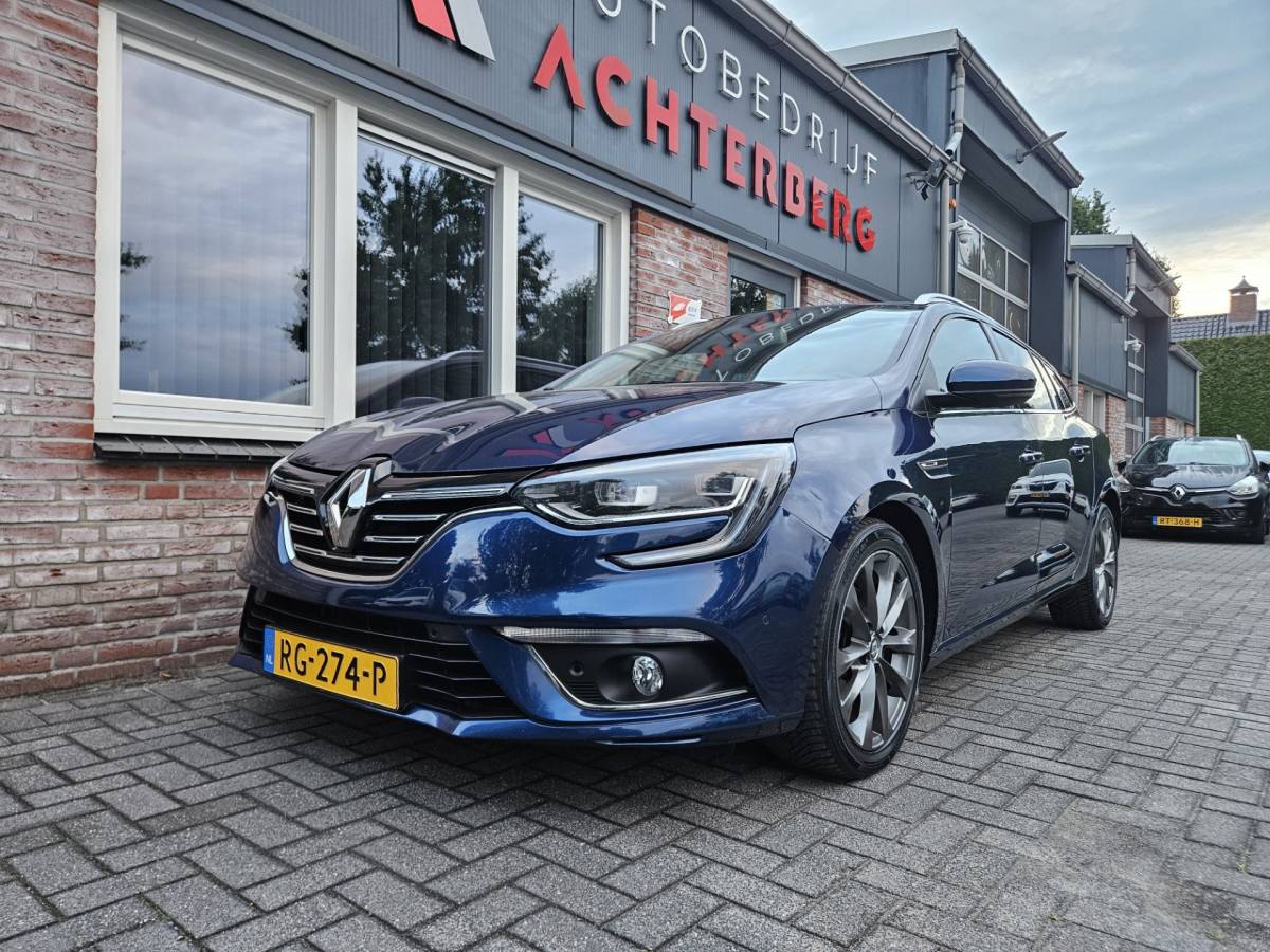 Renault Mégane Estate Renault Mégane Estate 1.2 TCe Série Signature Exclusiv Leer! Camera! LED! Mooie/Nette Auto! Navigatie! NAP!