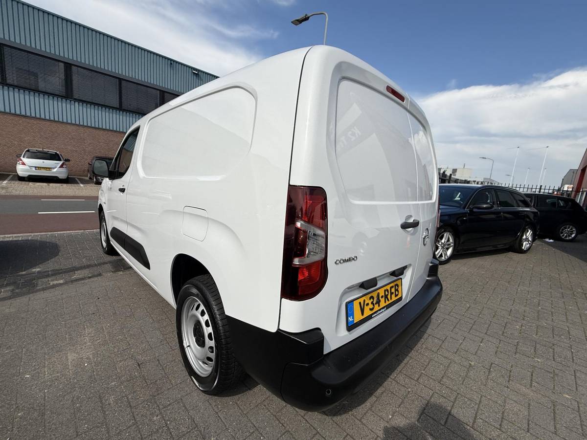 Opel Combo Opel Combo 1.2 PureTech 110 S&S L2 BENZINE MARGE AUTO