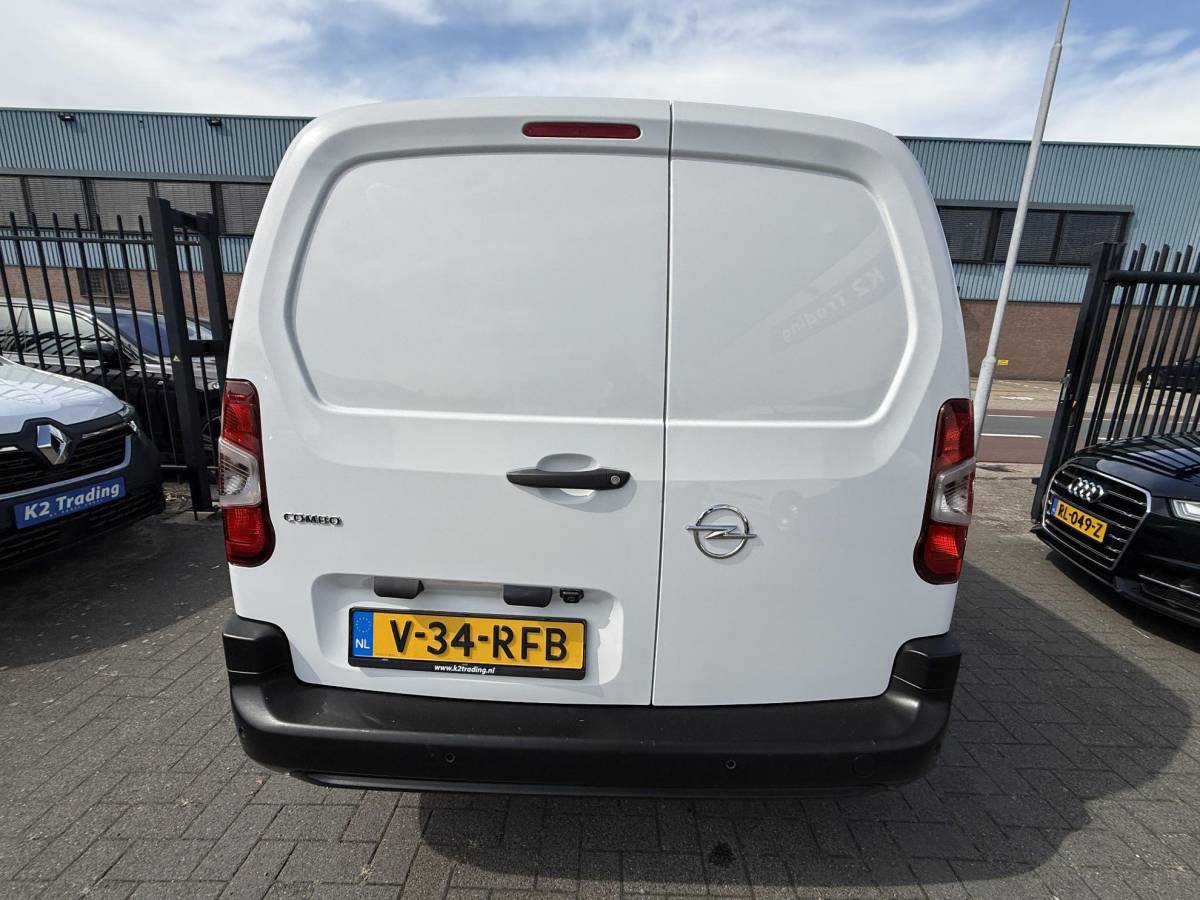 Opel Combo Opel Combo 1.2 PureTech 110 S&S L2 BENZINE MARGE AUTO
