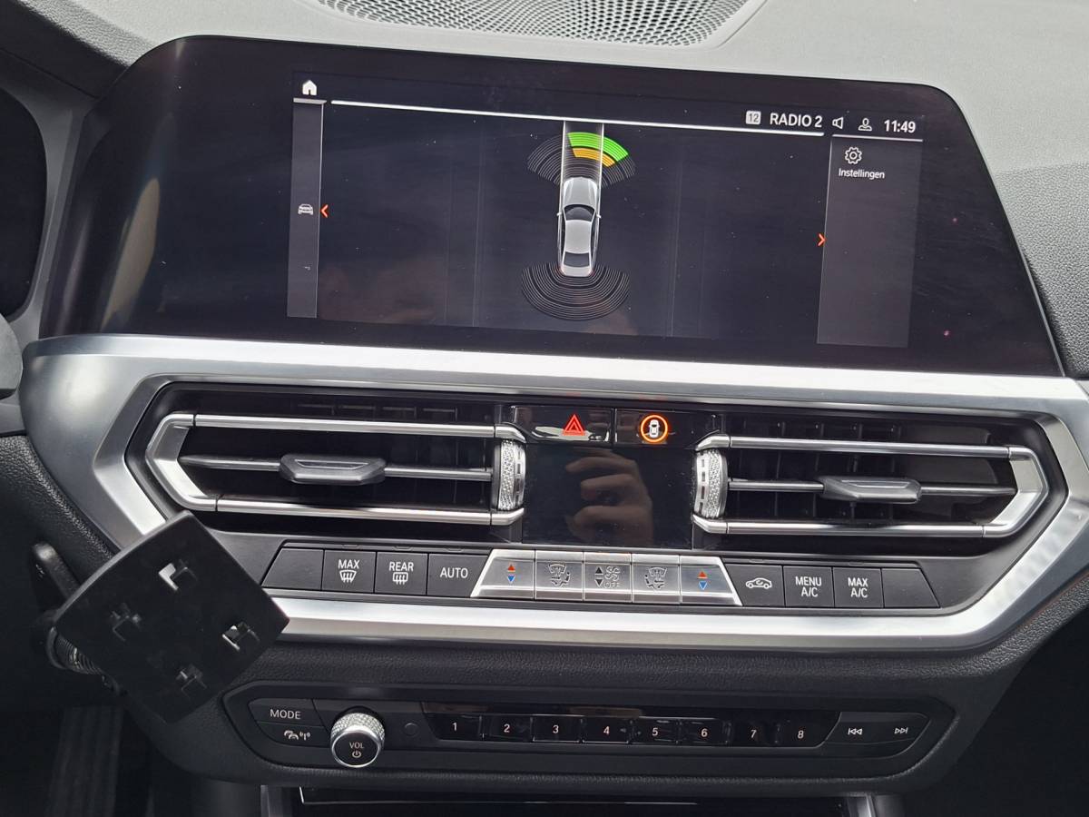 BMW 3 Serie BMW 3-serie 320i Executive Edition Carplay Sport Leder