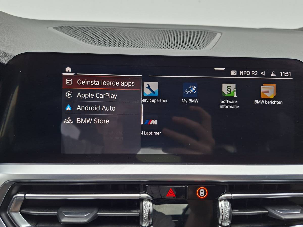 BMW 3 Serie BMW 3-serie 320i Executive Edition Carplay Sport Leder