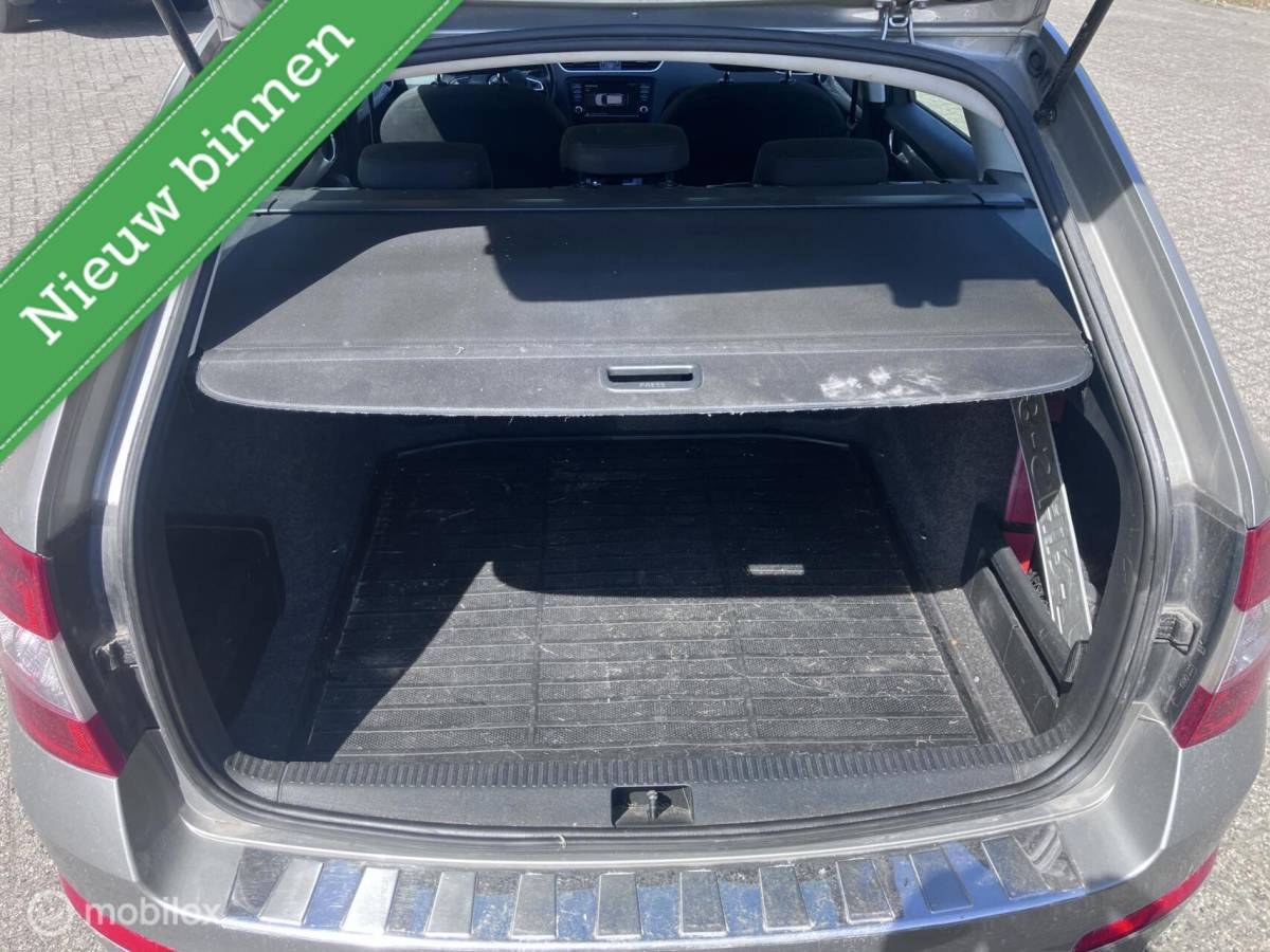Škoda Octavia Skoda Octavia Combi 1.4 TSI Greentech Elegance