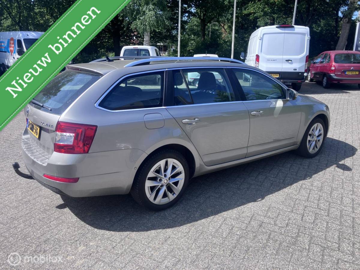 Škoda Octavia Skoda Octavia Combi 1.4 TSI Greentech Elegance