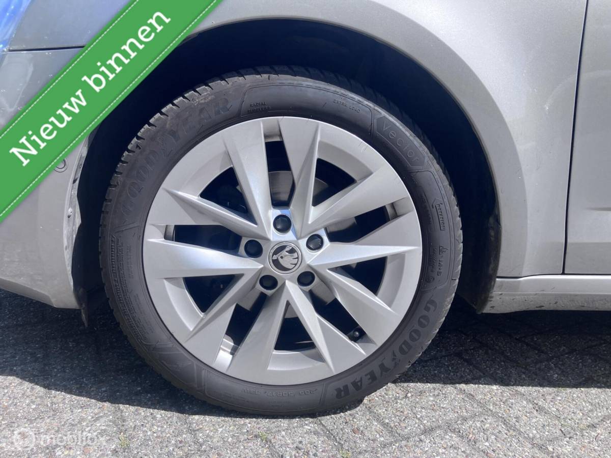 Škoda Octavia Skoda Octavia Combi 1.4 TSI Greentech Elegance