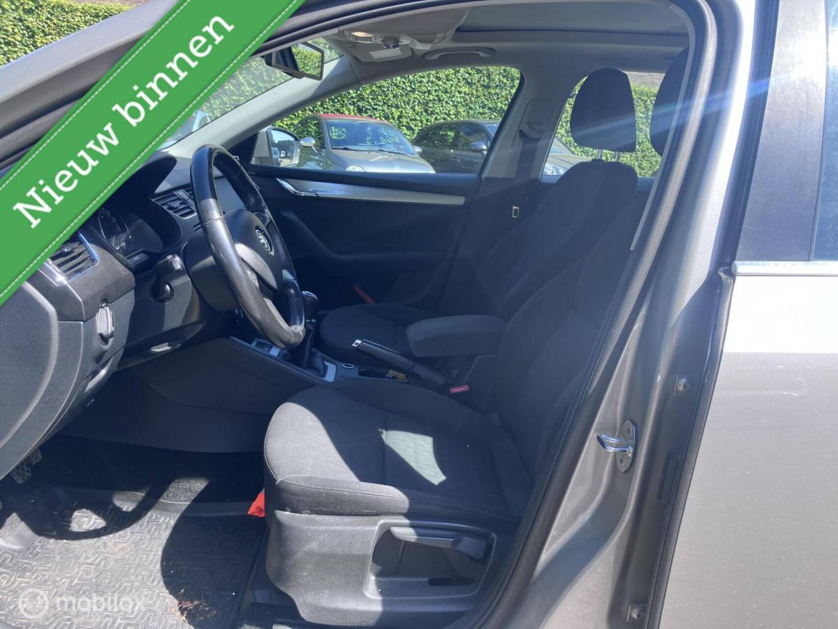 Škoda Octavia Skoda Octavia Combi 1.4 TSI Greentech Elegance