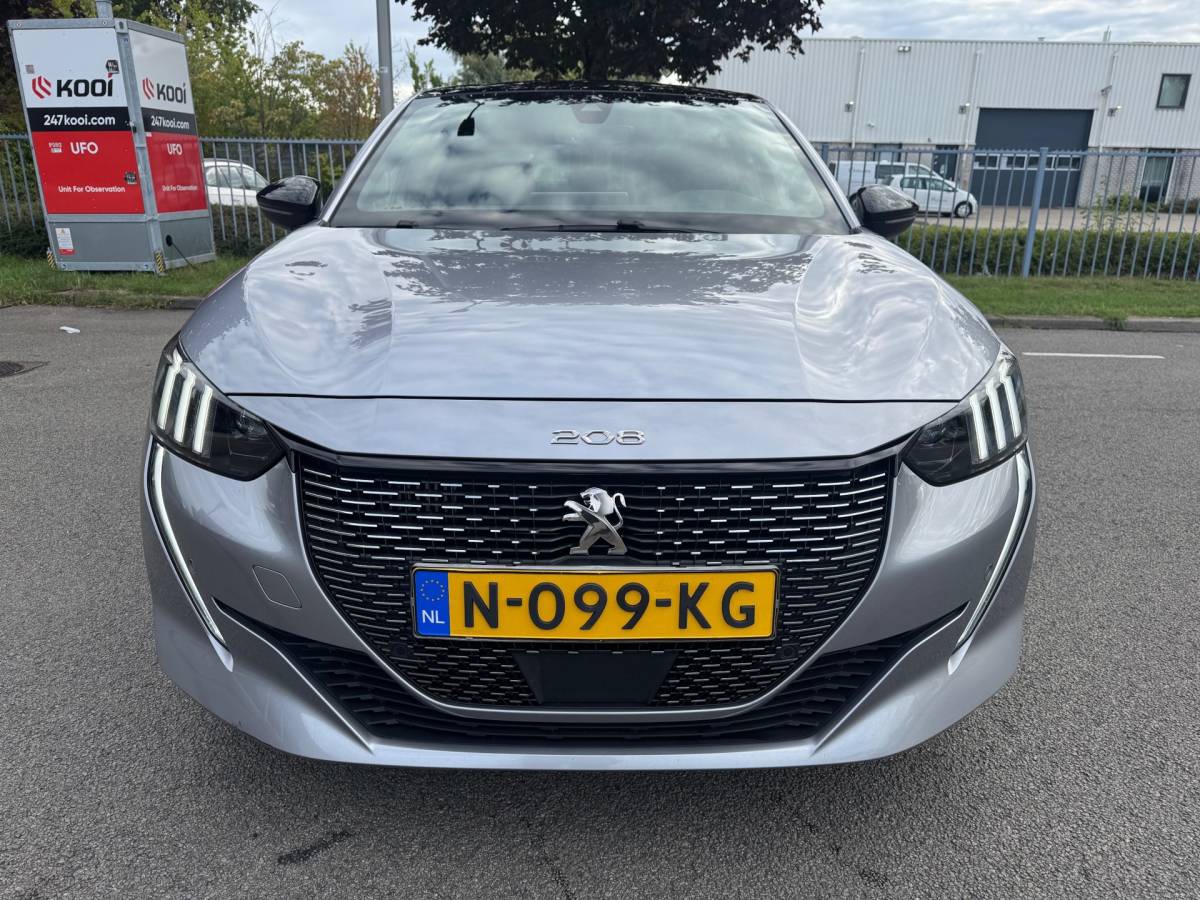 Peugeot 208 Peugeot 208 1.2 PureTech GT Pack Automaat Pano Leder Camera