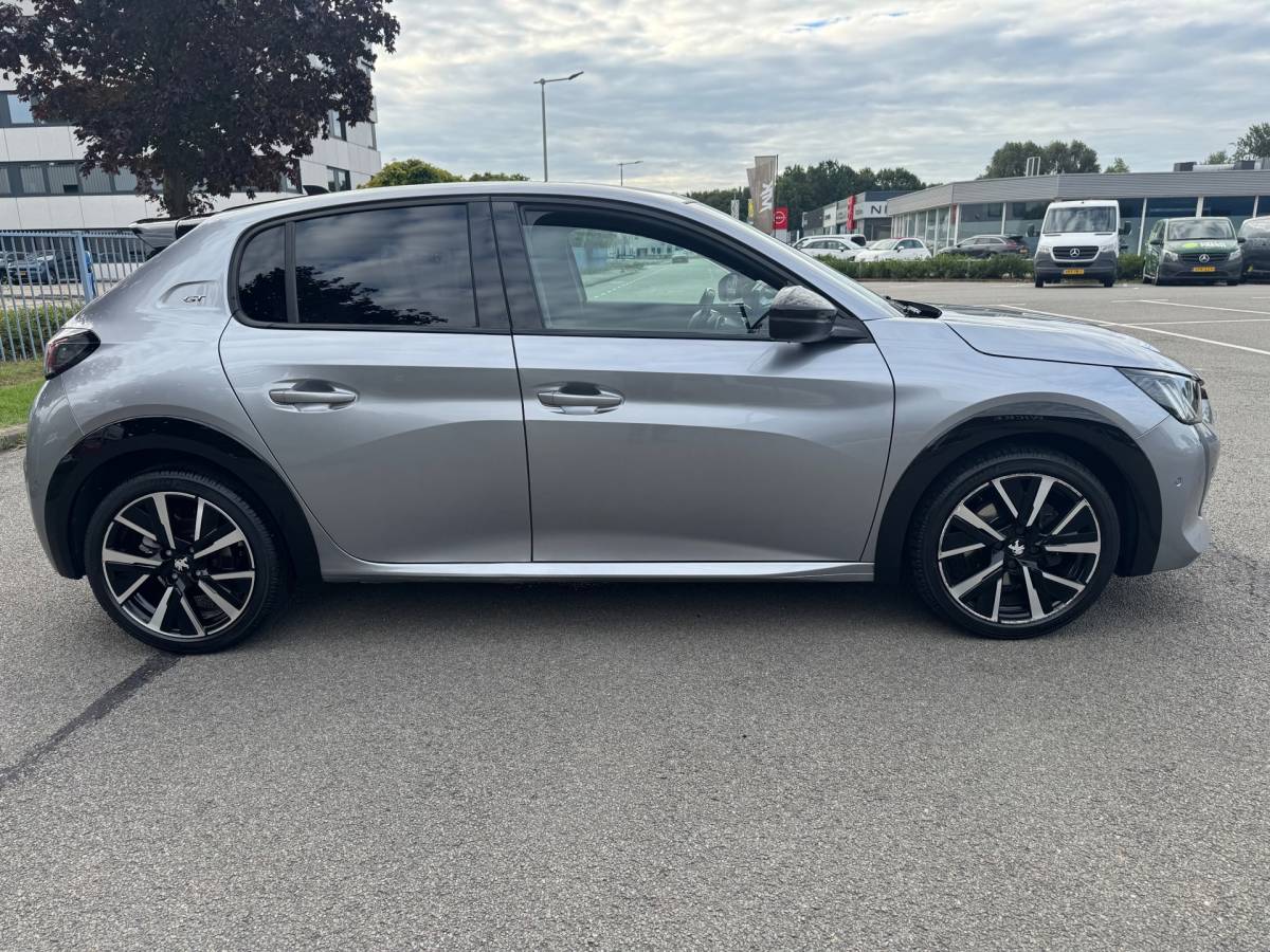 Peugeot 208 Peugeot 208 1.2 PureTech GT Pack Automaat Pano Leder Camera