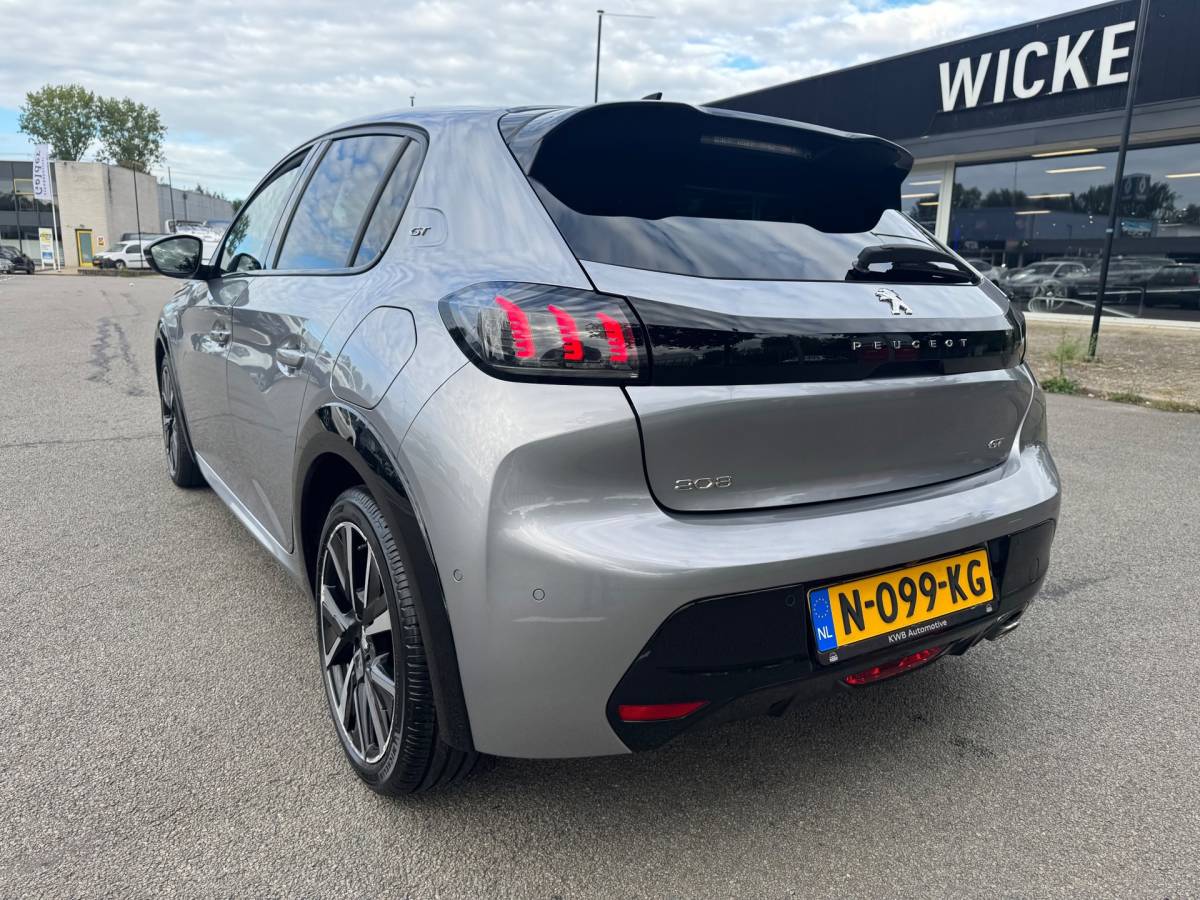 Peugeot 208 Peugeot 208 1.2 PureTech GT Pack Automaat Pano Leder Camera